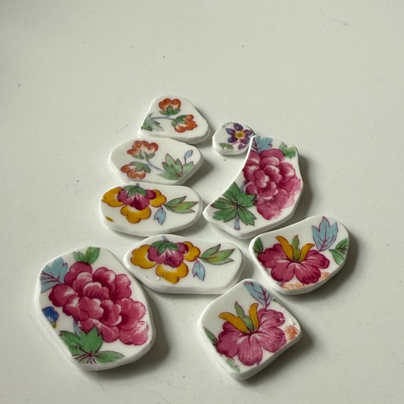 Cut, ground, and sanded china pieces to use for your own jewelry or mosaic kits - Picture 1 of 6
